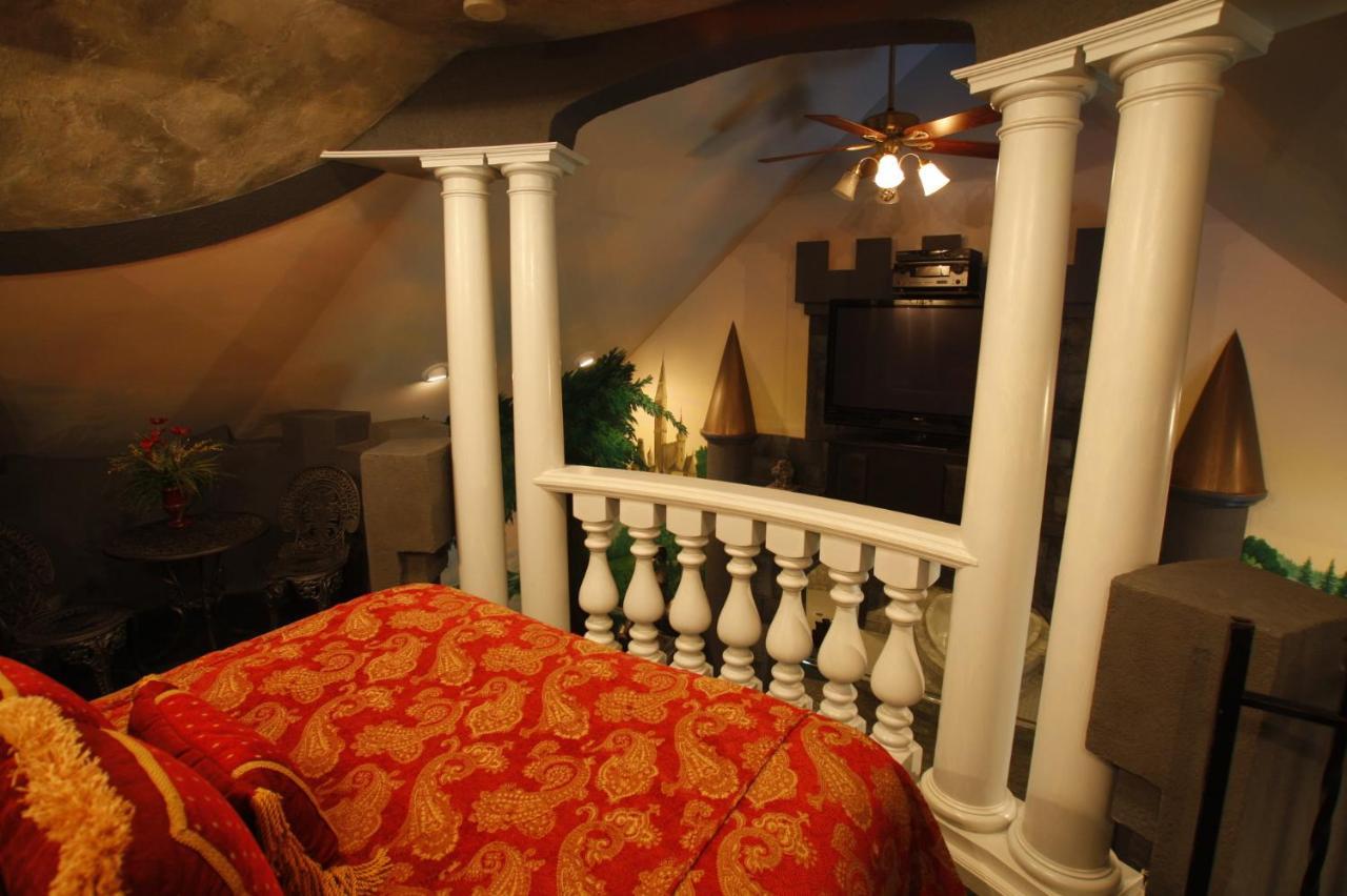 Black Swan Inn Luxurious Theme Rooms 포커텔로 외부 사진