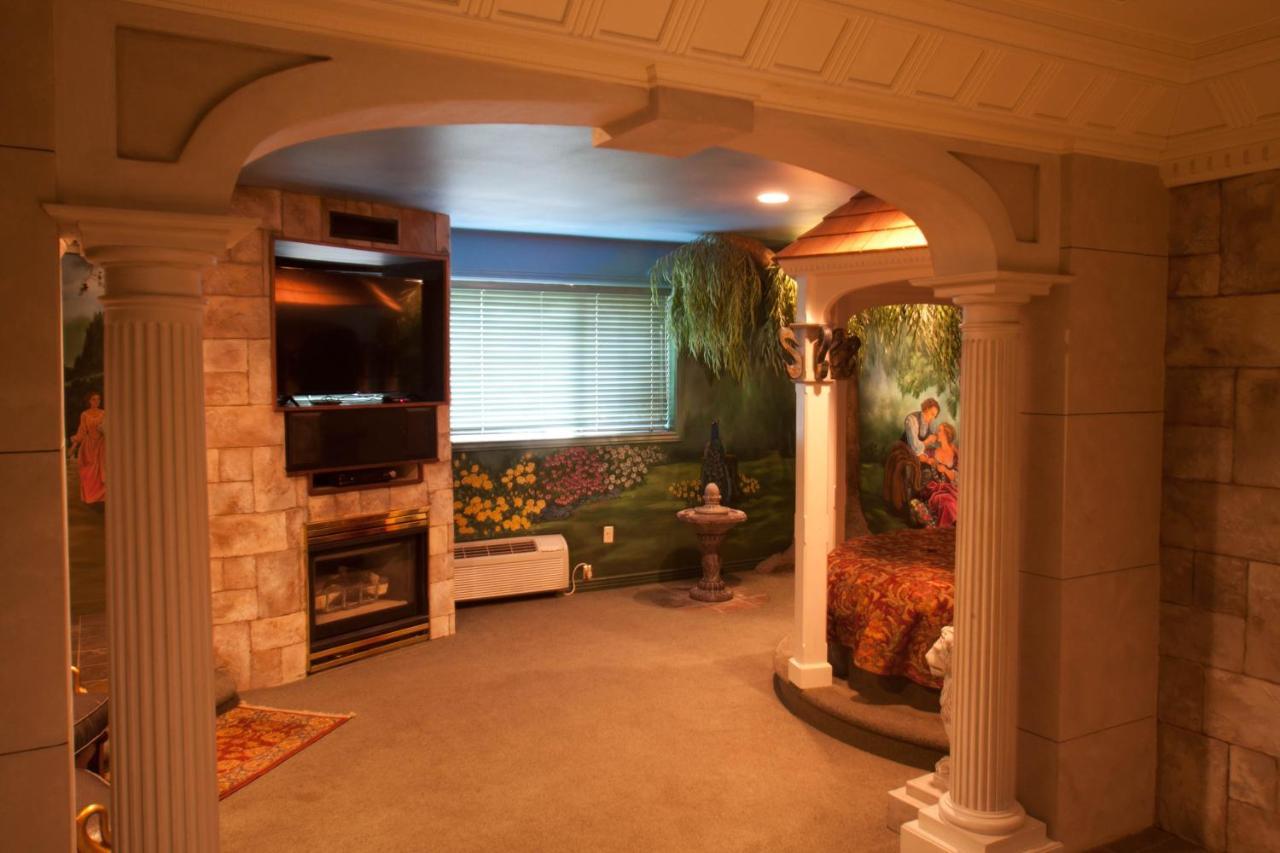 Black Swan Inn Luxurious Theme Rooms 포커텔로 외부 사진