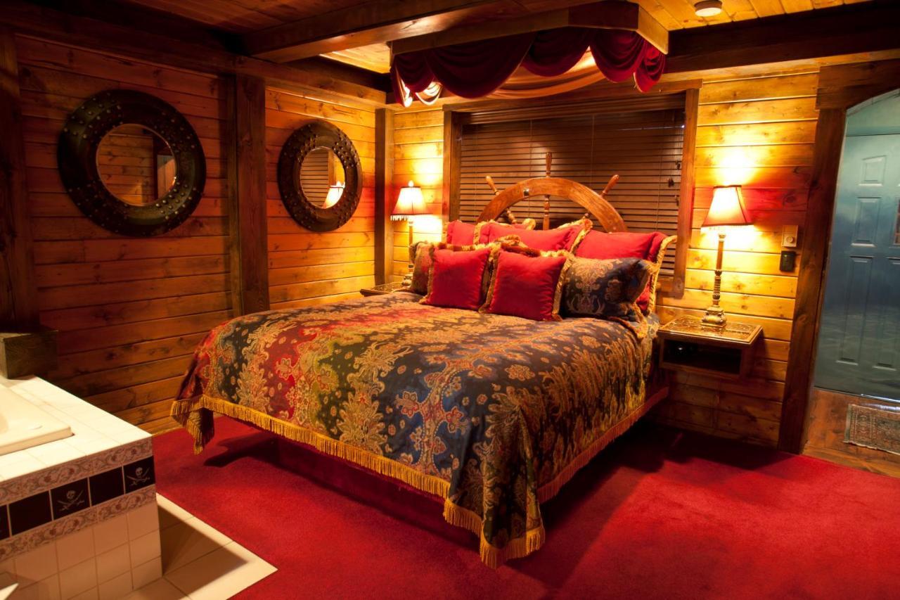 Black Swan Inn Luxurious Theme Rooms 포커텔로 외부 사진