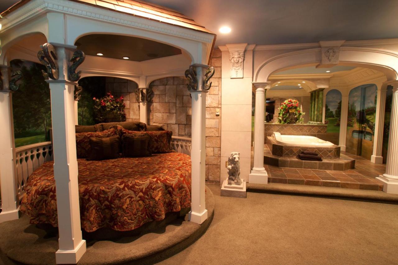 Black Swan Inn Luxurious Theme Rooms 포커텔로 외부 사진
